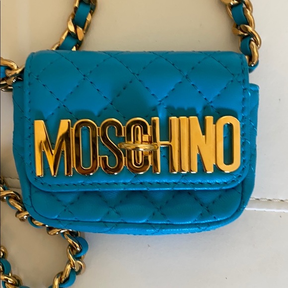 🔥Moschino Milano Tiny Bag🔥 - Picture 2 of 7